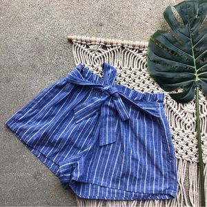 Love Tree Striped Shorts Size Small